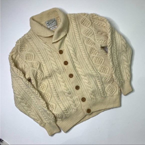 Men’s Vintage Wool Fisherman Cable Knit Cardigan Sweater - Picture 13 of 13